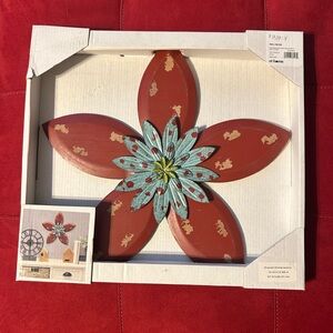 NWT - At Home Wall Decor - Flower 15 x 14
